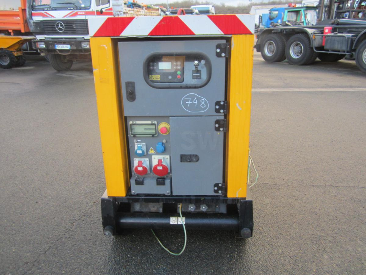 Sdmo R44 - مجموعة المولدات: صورة 2 Sdmo R44 - مجموعة المولدات: صورة 2