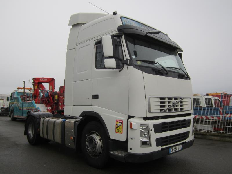 Volvo FH 440 - وحدة جر: صورة 2 Volvo FH 440 - وحدة جر: صورة 2