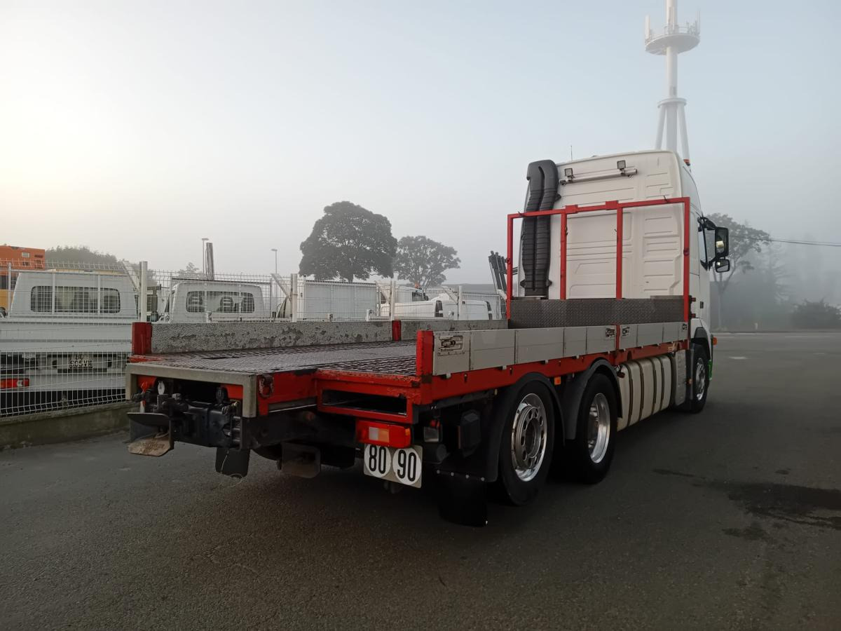 Volvo FH - شاحنات مسطحة: صورة 2 Volvo FH - شاحنات مسطحة: صورة 2