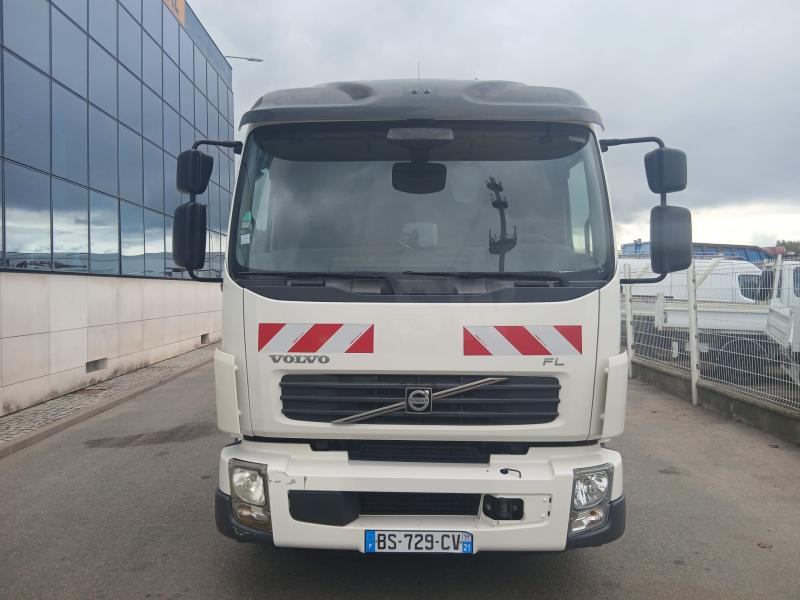 Volvo FL 260 - شاحنة هيكل كابينة: صورة 2 Volvo FL 260 - شاحنة هيكل كابينة: صورة 2