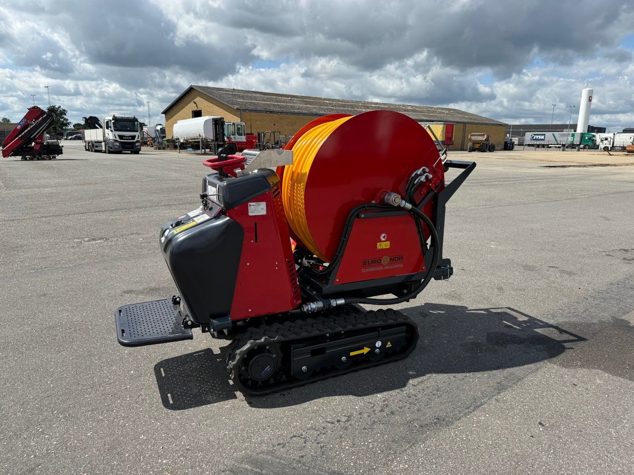 Bucher Remote Reel / Mobile Raupenhaspel - شاحنة الشفط: صورة 1 Bucher Remote Reel / Mobile Raupenhaspel - شاحنة الشفط: صورة 1