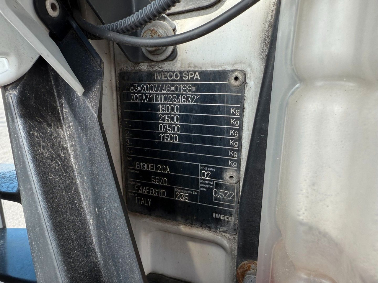 شاحنة الفريزر Iveco 180E32 4x2 Schmitz / Thermo King T-1200R Spectru Iveco 180E32 4x2 Schmitz / Thermo King T-1200R Spectru: صورة 8