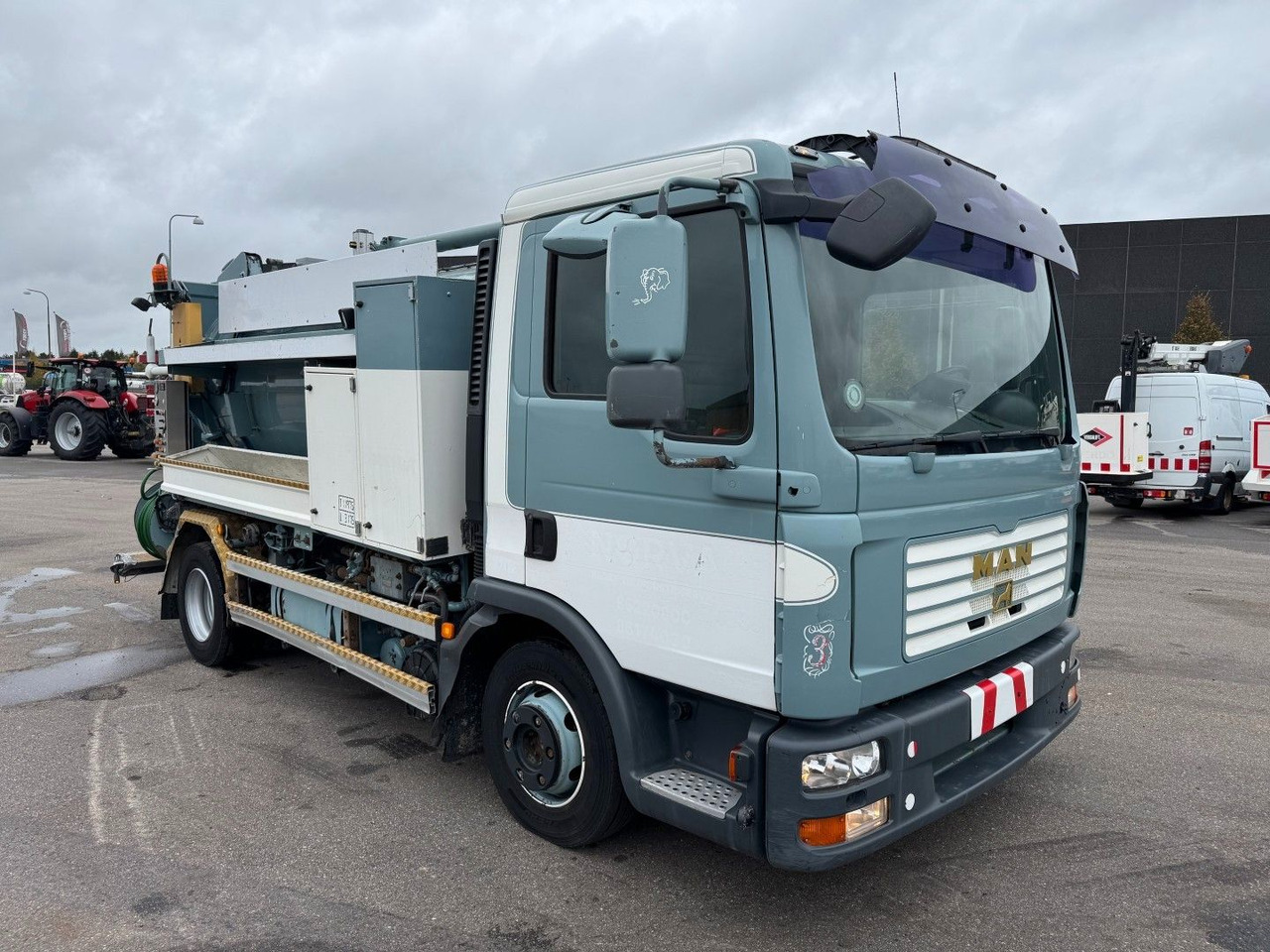 MAN TGL 12.240 4x2 Hvidtved Larsen SLP 5.5 - شاحنة الشفط: صورة 2 MAN TGL 12.240 4x2 Hvidtved Larsen SLP 5.5 - شاحنة الشفط: صورة 2