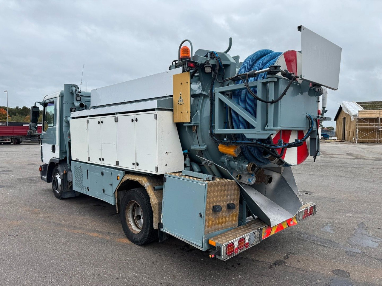 MAN TGL 12.240 4x2 Hvidtved Larsen SLP 5.5 - شاحنة الشفط: صورة 4 MAN TGL 12.240 4x2 Hvidtved Larsen SLP 5.5 - شاحنة الشفط: صورة 4