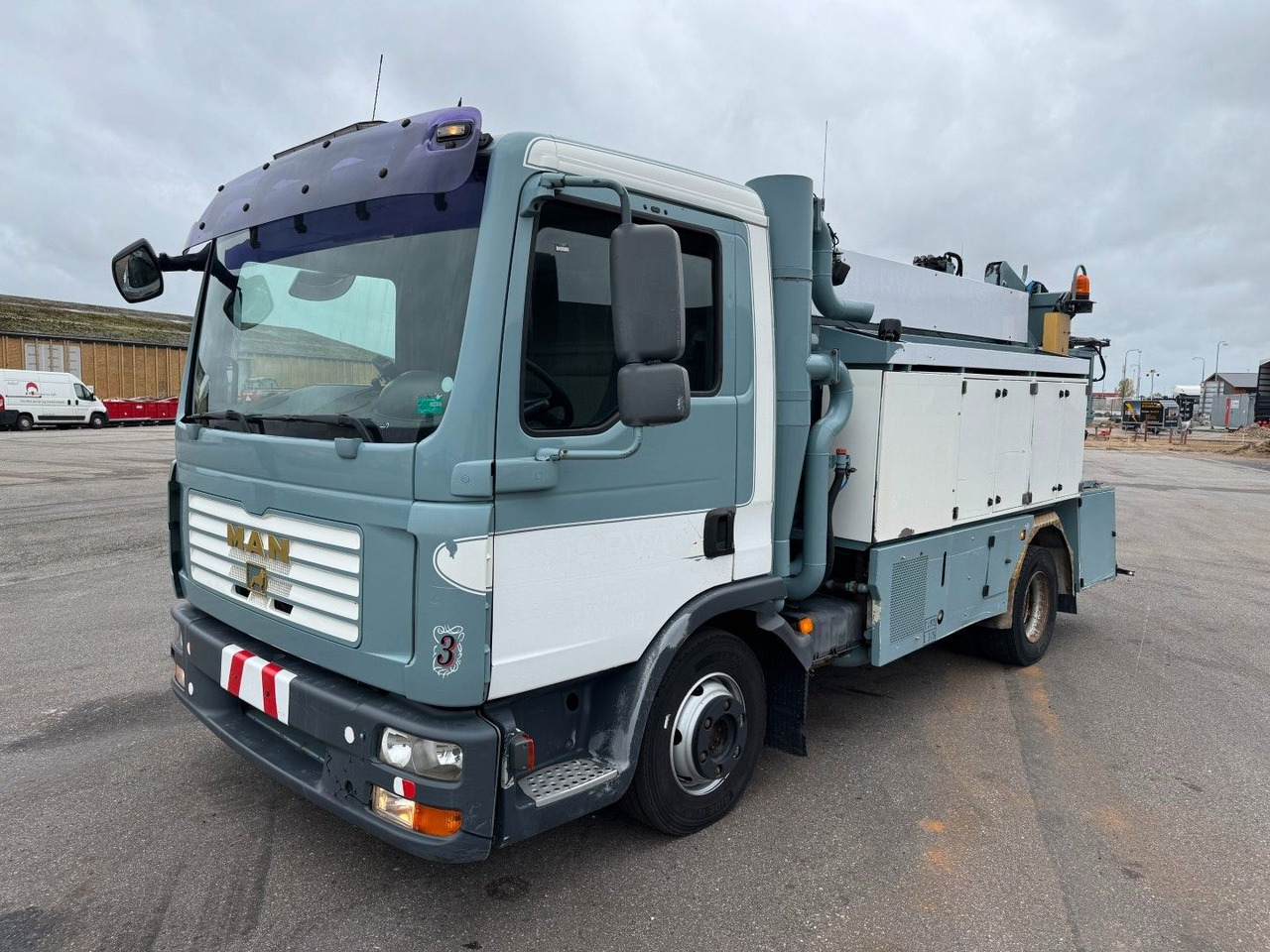 MAN TGL 12.240 4x2 Hvidtved Larsen SLP 5.5 - شاحنة الشفط: صورة 1 MAN TGL 12.240 4x2 Hvidtved Larsen SLP 5.5 - شاحنة الشفط: صورة 1