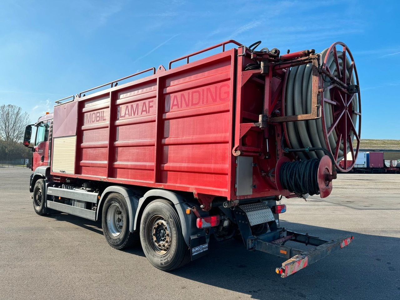 MAN TGS 26.360 6x4H*4 Simon Moos KSA MAN TGS 26.360 6x4H*4 Simon Moos KSA VacuDrain - شاحنة الشفط: صورة 5 MAN TGS 26.360 6x4H*4 Simon Moos KSA MAN TGS 26.360 6x4H*4 Simon Moos KSA VacuDrain - شاحنة الشفط: صورة 5