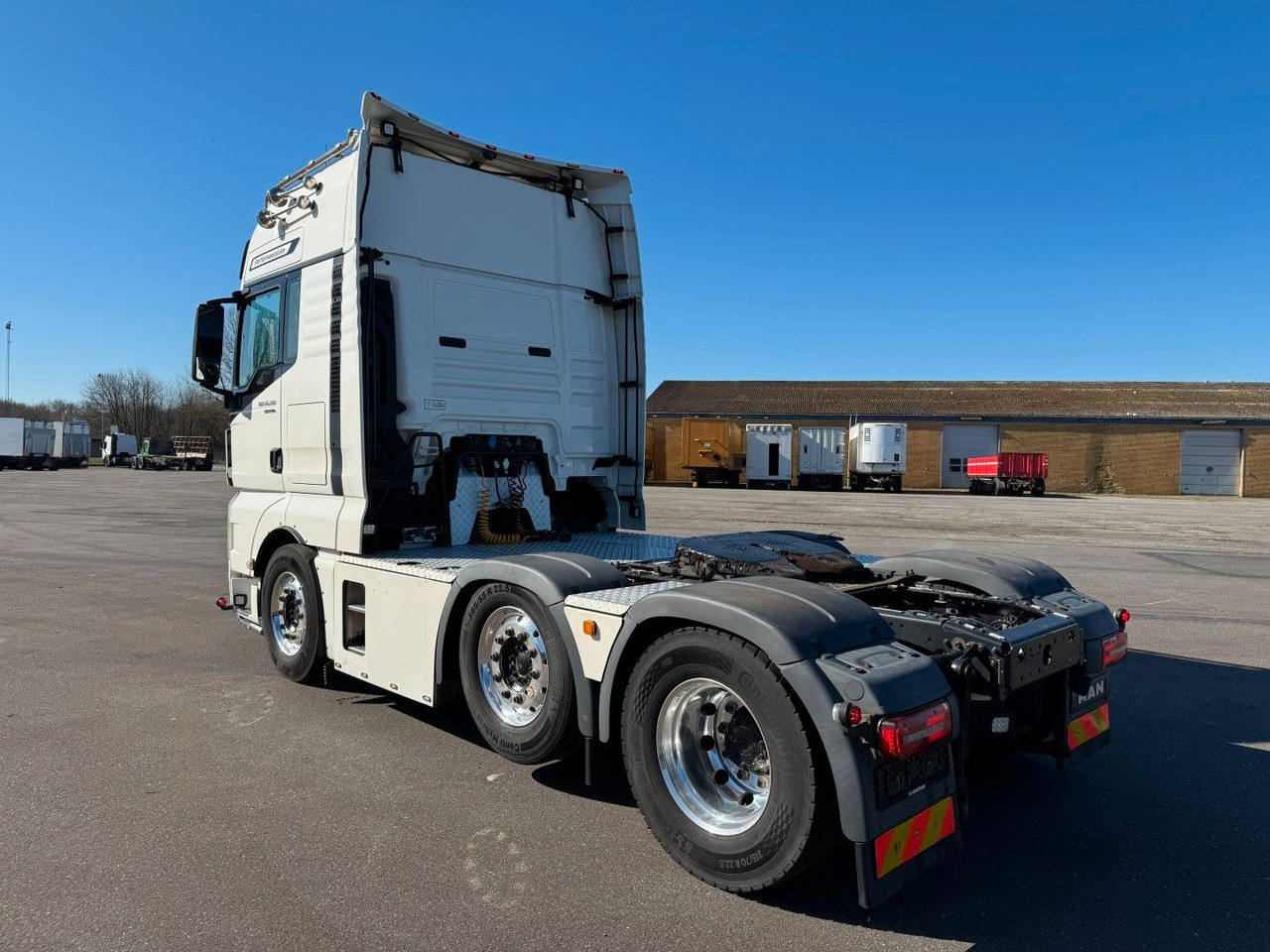 MAN TGX 26.500 6x2/2 XXL PerformanceLine - وحدة جر: صورة 4 MAN TGX 26.500 6x2/2 XXL PerformanceLine - وحدة جر: صورة 4
