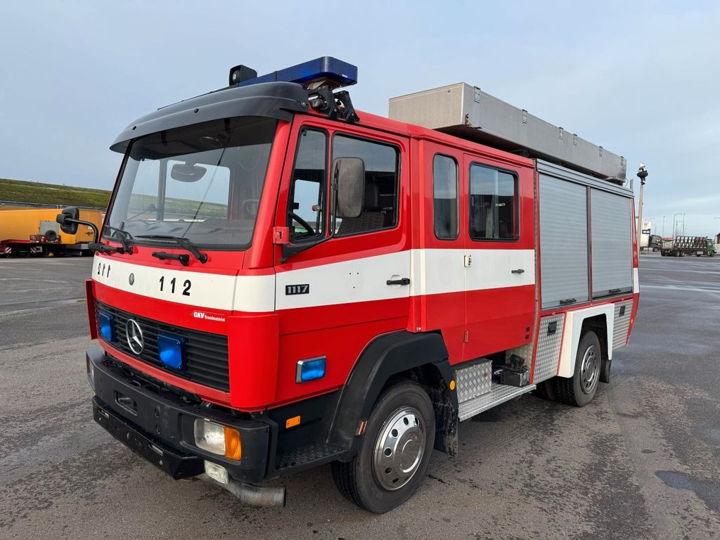 Mercedes-Benz 1117 4x2 Fire truck - Feuerwehr  - Tankspritze  - شاحنة: صورة 1 Mercedes-Benz 1117 4x2 Fire truck - Feuerwehr  - Tankspritze  - شاحنة: صورة 1
