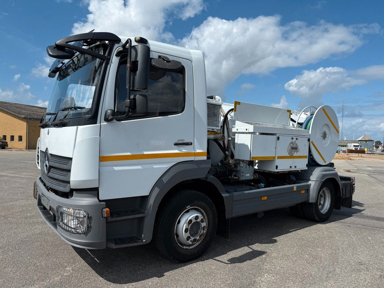 Mercedes-Benz Atego 1323 RHD Euro 6 Hvidtved Larsen Cityflex - شاحنة الشفط: صورة 2 Mercedes-Benz Atego 1323 RHD Euro 6 Hvidtved Larsen Cityflex - شاحنة الشفط: صورة 2