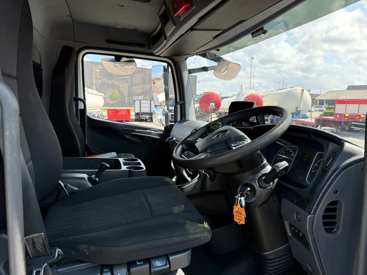 Mercedes-Benz Atego 1323 RHD Euro 6 Hvidtved Larsen Cityflex - شاحنة الشفط: صورة 5 Mercedes-Benz Atego 1323 RHD Euro 6 Hvidtved Larsen Cityflex - شاحنة الشفط: صورة 5