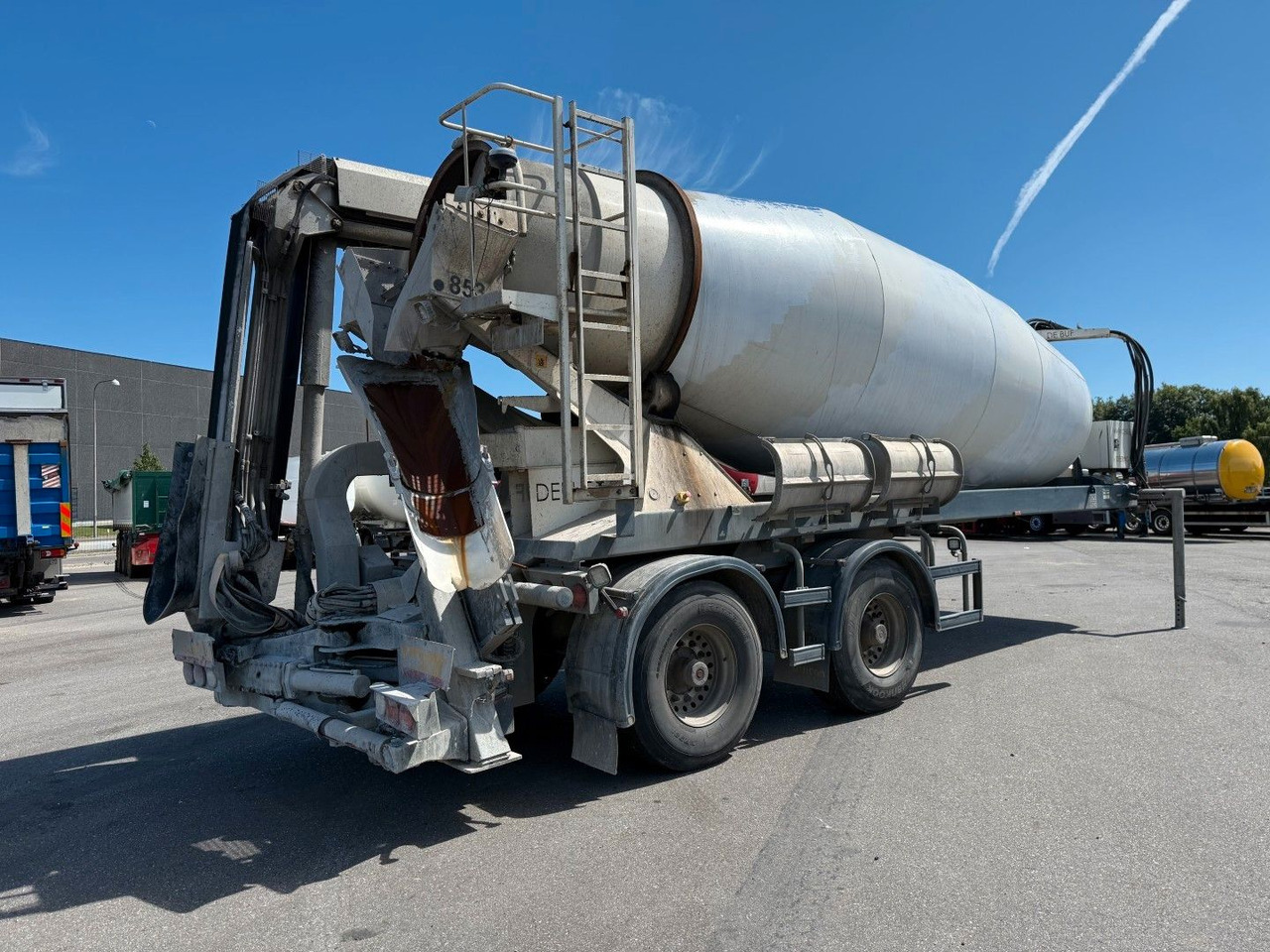 Mixer De Buf BM 12-36-2SPR m/ belt Theam TSR15 - نصف مقطورة خلاطة خرسانة: صورة 4 Mixer De Buf BM 12-36-2SPR m/ belt Theam TSR15 - نصف مقطورة خلاطة خرسانة: صورة 4