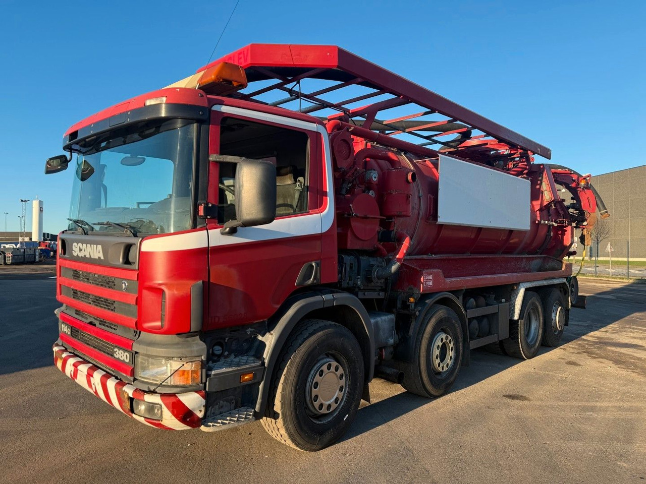 Scania 114/380 8x2*6 Assmann 14 m3 Vacuumtruck - شاحنة الشفط: صورة 1 Scania 114/380 8x2*6 Assmann 14 m3 Vacuumtruck - شاحنة الشفط: صورة 1