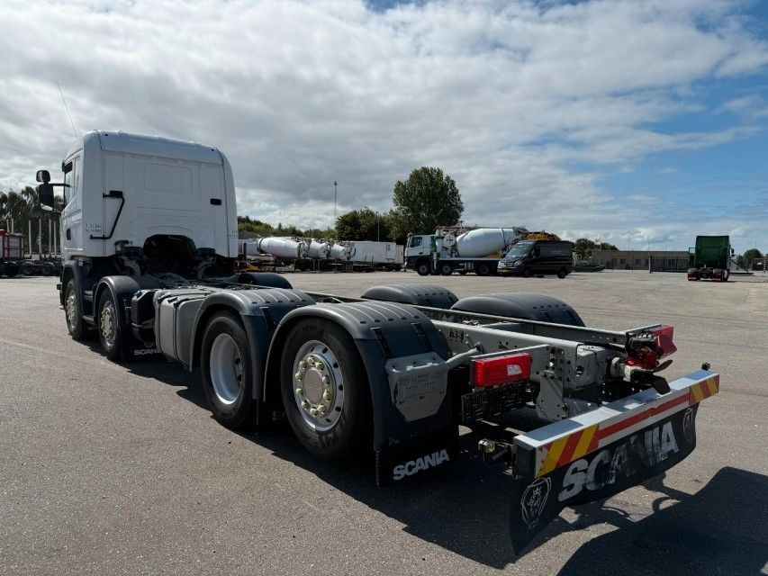 Scania G450 LB 8x2*6 MNB ADR Chassis / Retarder - شاحنة هيكل كابينة: صورة 4 Scania G450 LB 8x2*6 MNB ADR Chassis / Retarder - شاحنة هيكل كابينة: صورة 4