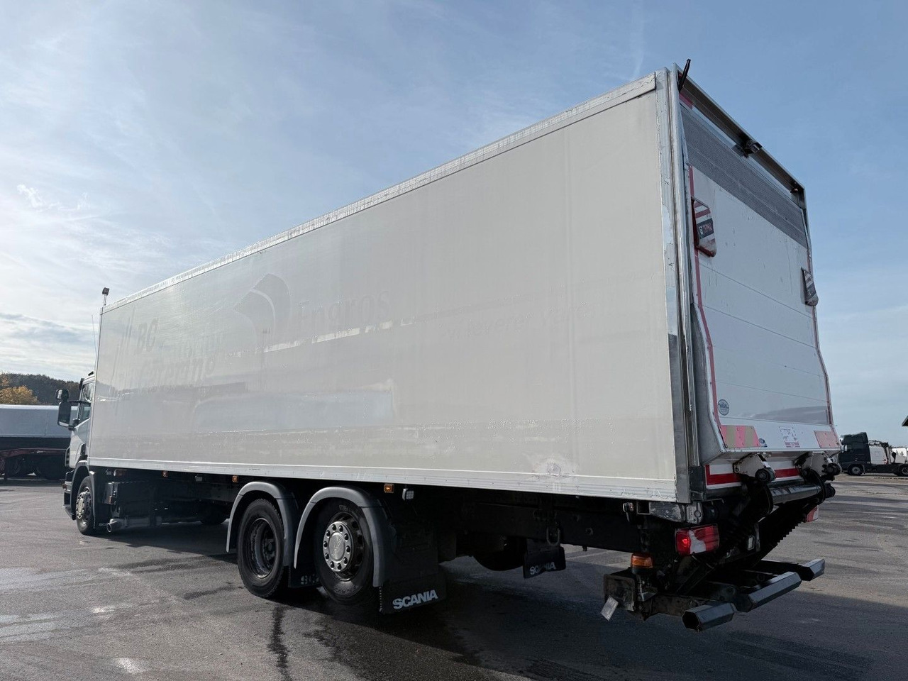 Scania P320 6x2*4 Carrier Supra 1250 Mt 9.80 m Kühl - شاحنة الفريزر: صورة 4 Scania P320 6x2*4 Carrier Supra 1250 Mt 9.80 m Kühl - شاحنة الفريزر: صورة 4