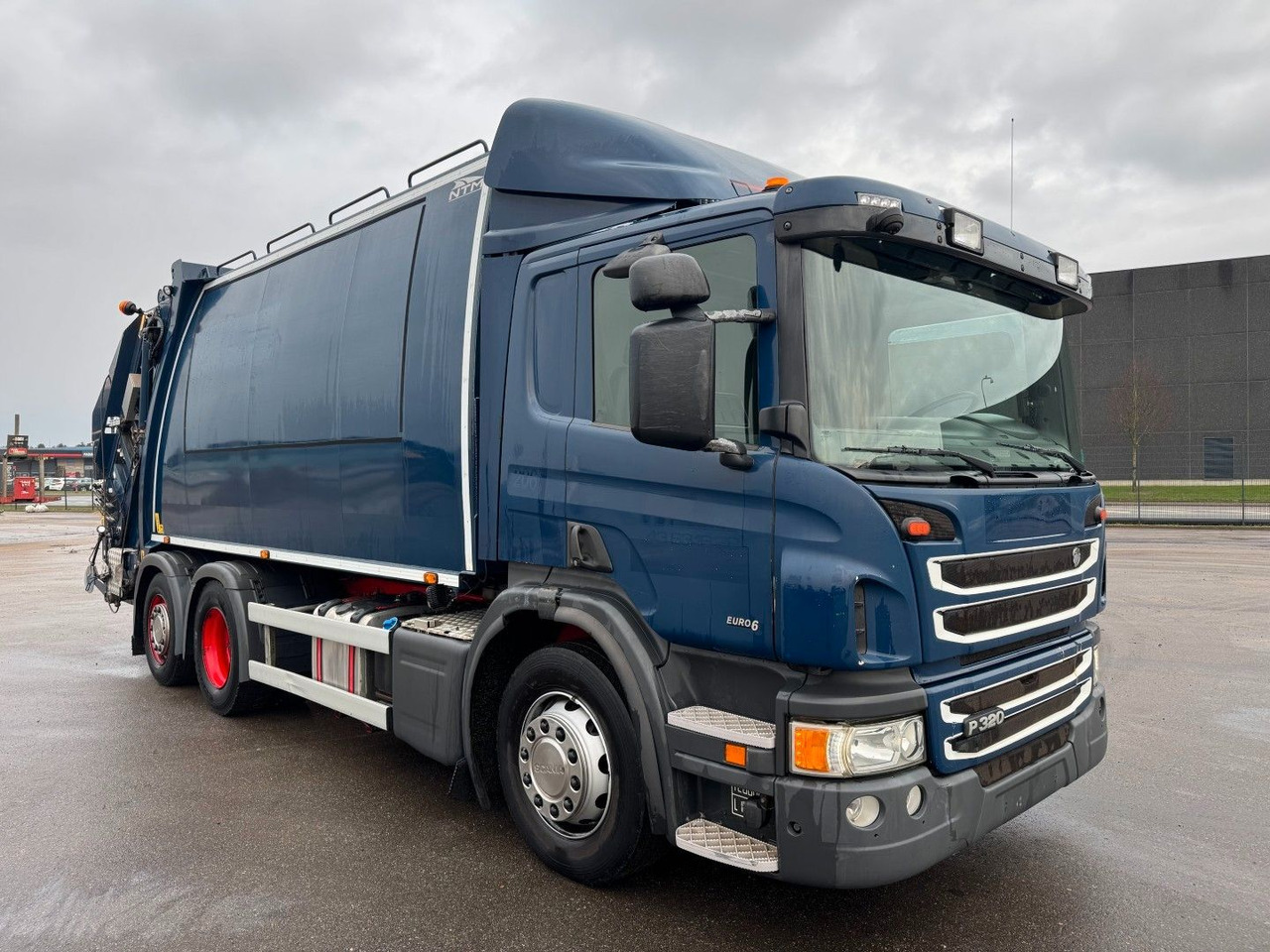 Scania P320 6x2*4 Euro 6 NTM 21 m3 - شاحنة النفايات: صورة 2 Scania P320 6x2*4 Euro 6 NTM 21 m3 - شاحنة النفايات: صورة 2