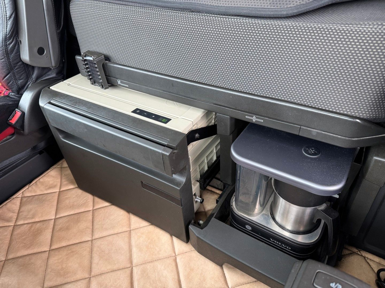 شاحنة قلاب Volvo FH 500 8x2*6 Tipper Euro 6: صورة 8 شاحنة قلاب Volvo FH 500 8x2*6 Tipper Euro 6: صورة 8