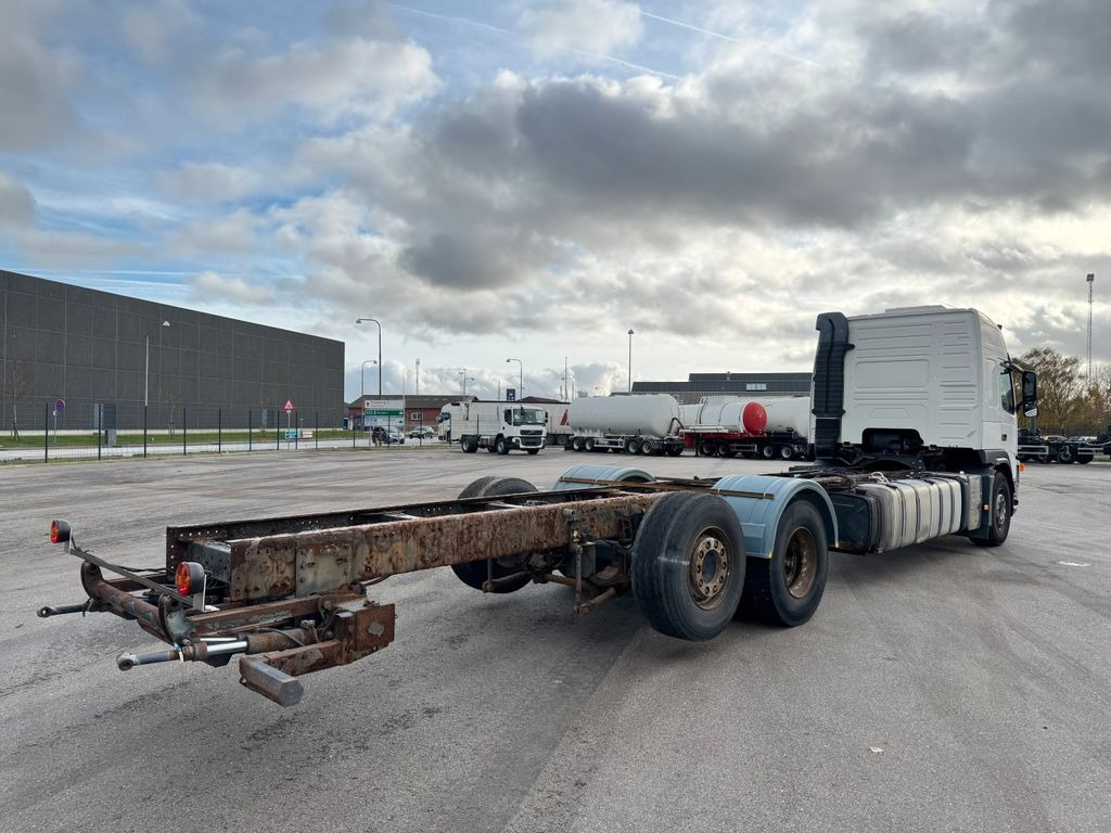 Volvo FM340 6x2 Globetrotter Chassis / Fahrgestell - شاحنة هيكل كابينة: صورة 3 Volvo FM340 6x2 Globetrotter Chassis / Fahrgestell - شاحنة هيكل كابينة: صورة 3