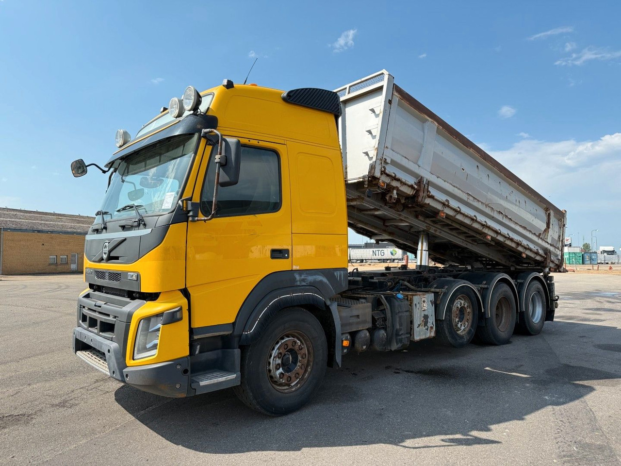 Volvo FMX500 8x4/4 Steel tipper Volvo FMX500 8x4/4 Steel tipper - شاحنة قلاب: صورة 1 Volvo FMX500 8x4/4 Steel tipper Volvo FMX500 8x4/4 Steel tipper - شاحنة قلاب: صورة 1