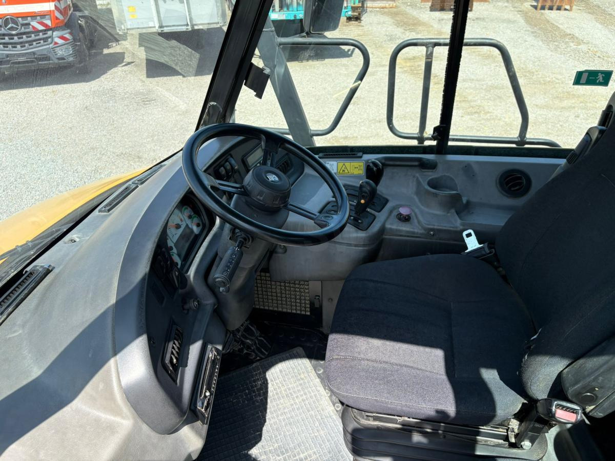 Caterpillar 730 - شاحنة قلاب مفصلية: صورة 5 Caterpillar 730 - شاحنة قلاب مفصلية: صورة 5