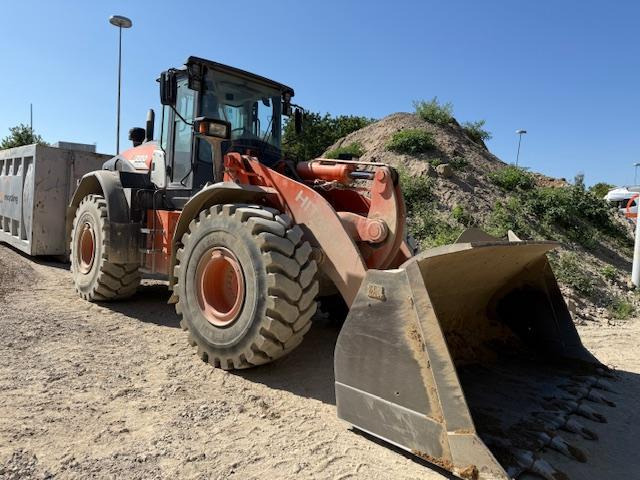 Hitachi ZW220-6 - اللودر بعجل: صورة 3 Hitachi ZW220-6 - اللودر بعجل: صورة 3