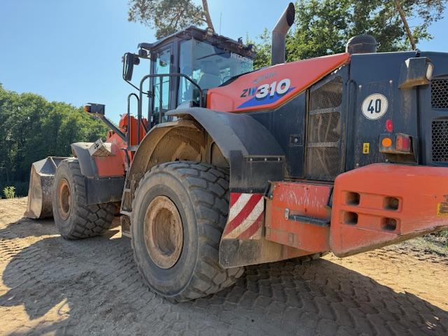 Hitachi ZW310-6 - اللودر بعجل: صورة 1 Hitachi ZW310-6 - اللودر بعجل: صورة 1