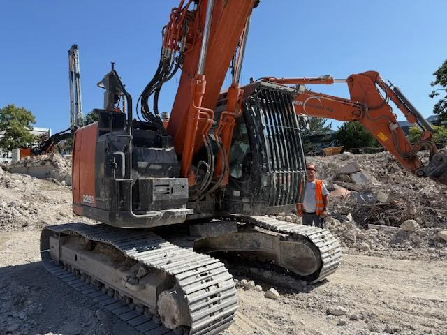 Hitachi ZX225US LC-6 - حفار زحاف: صورة 2 Hitachi ZX225US LC-6 - حفار زحاف: صورة 2
