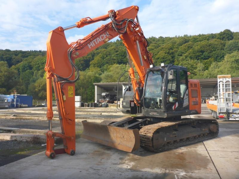 Hitachi ZX225USLC-5B - حفار زحاف: صورة 2 Hitachi ZX225USLC-5B - حفار زحاف: صورة 2