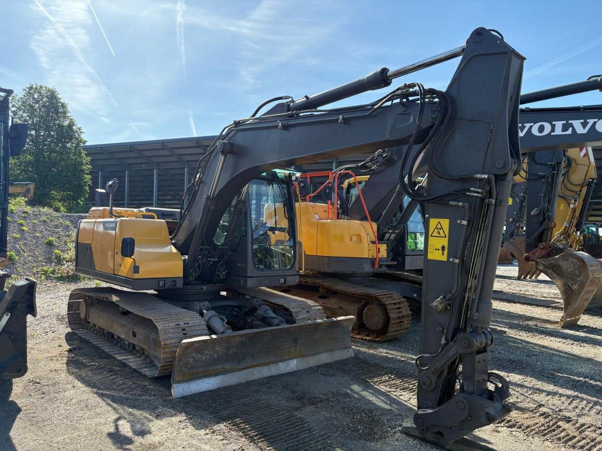 Volvo EC140 D - حفار زحاف: صورة 3 Volvo EC140 D - حفار زحاف: صورة 3