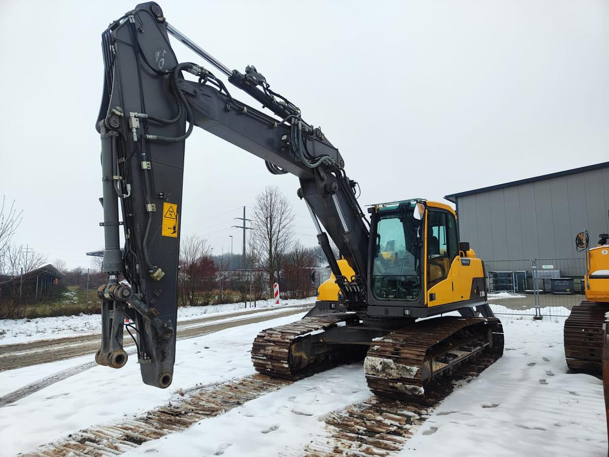 Volvo EC180 D - حفار زحاف: صورة 2 Volvo EC180 D - حفار زحاف: صورة 2