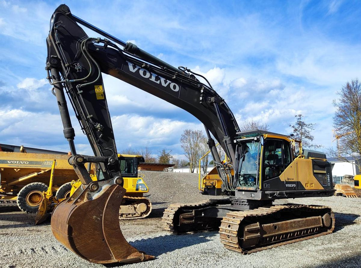 Volvo EC380EL - حفار زحاف: صورة 2 Volvo EC380EL - حفار زحاف: صورة 2