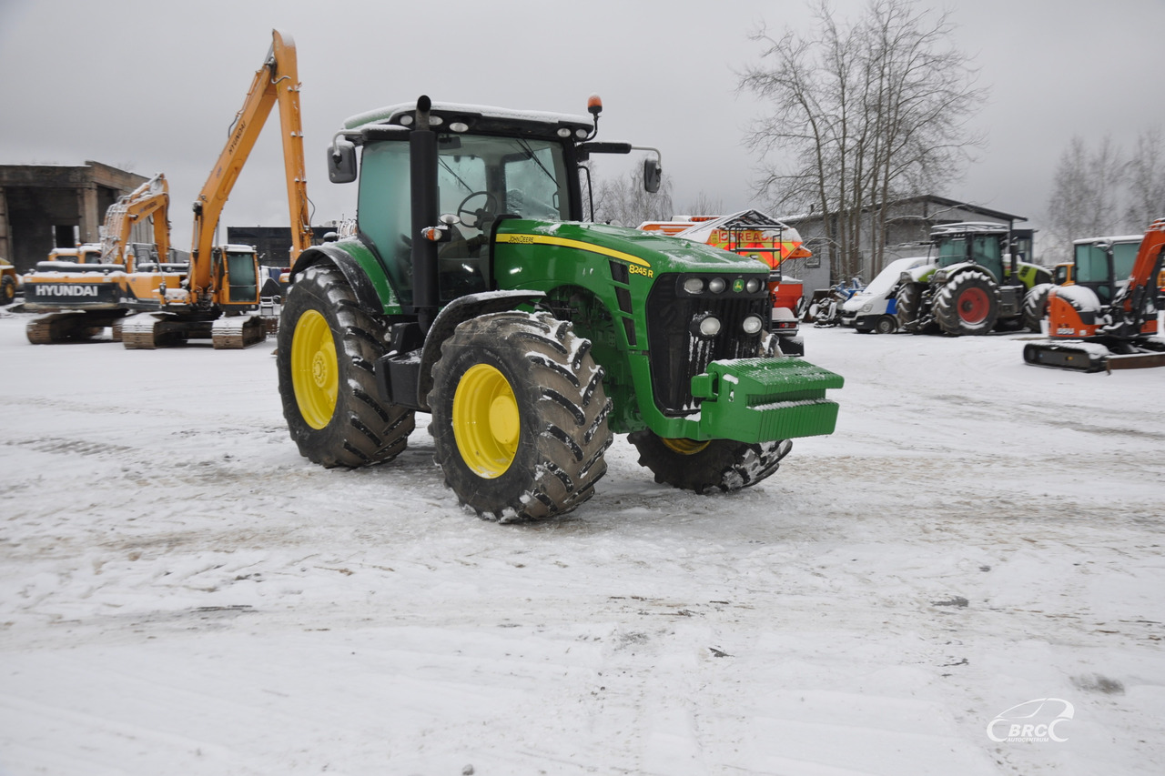 John Deere 8245R - جرار: صورة 2 John Deere 8245R - جرار: صورة 2