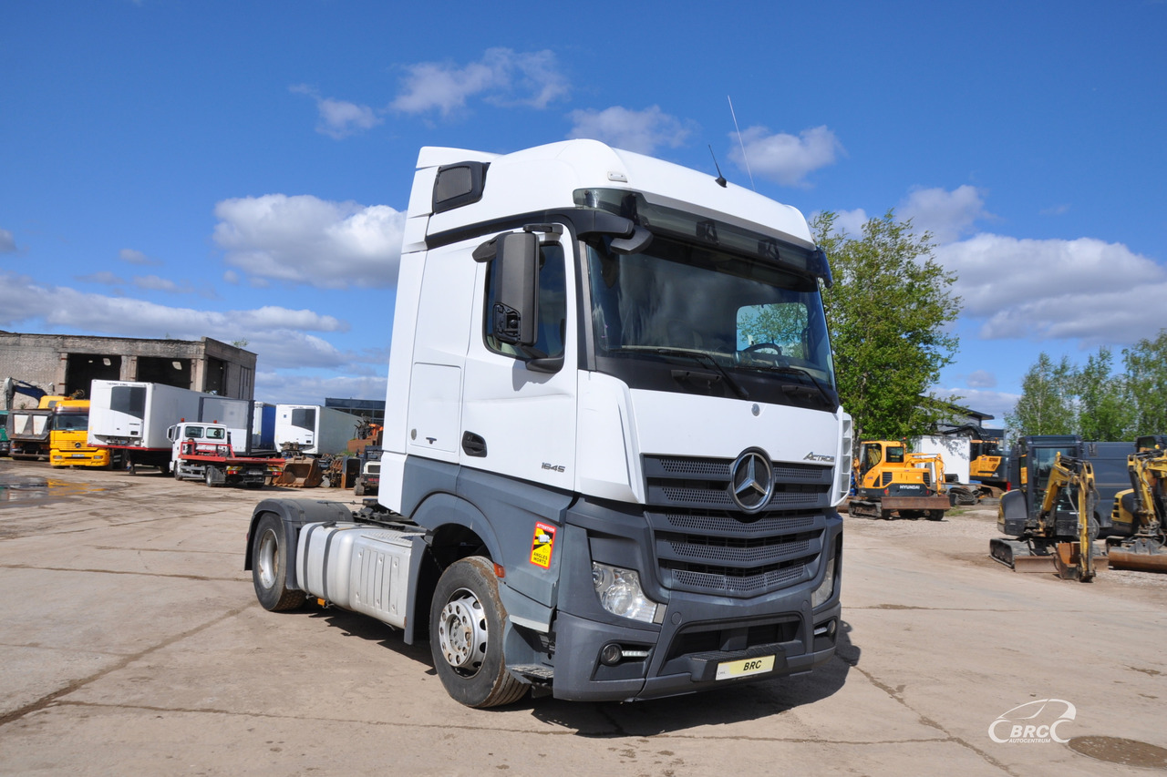 Mercedes-Benz Actros - وحدة جر: صورة 2 Mercedes-Benz Actros - وحدة جر: صورة 2