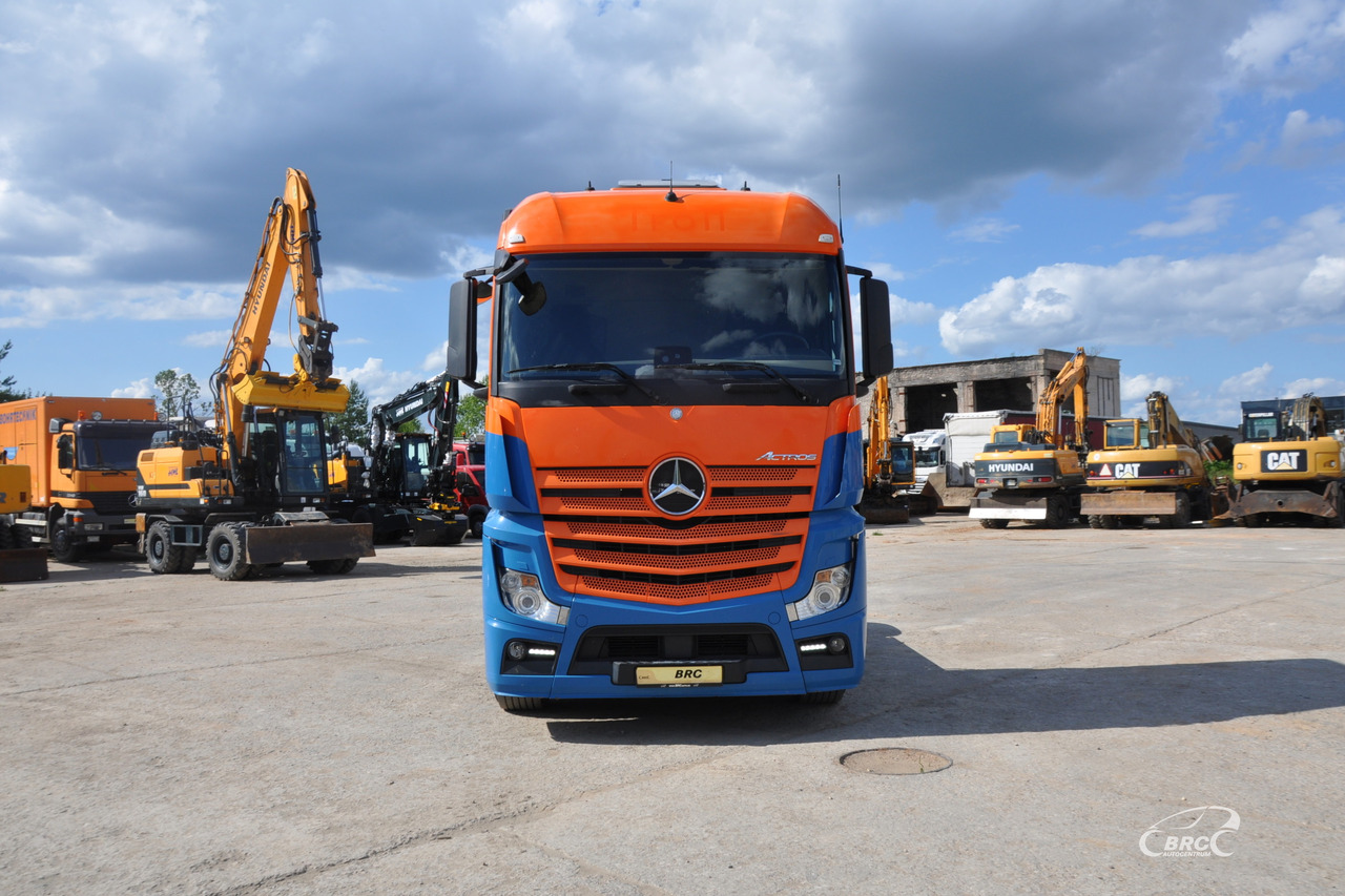 Mercedes-Benz Actros - وحدة جر: صورة 3 Mercedes-Benz Actros - وحدة جر: صورة 3