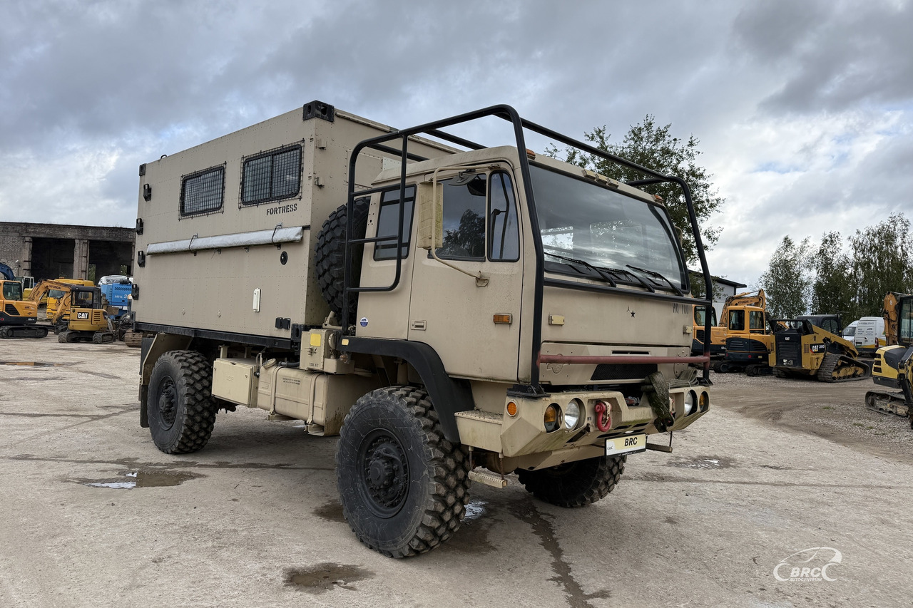 Stewart & Stevenson M1078 LMTV - شاحنة نقل سيارات شاحنة: صورة 2 Stewart & Stevenson M1078 LMTV - شاحنة نقل سيارات شاحنة: صورة 2