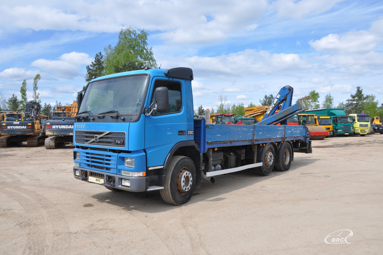 Volvo FM7 - شاحنات مسطحة: صورة 1 Volvo FM7 - شاحنات مسطحة: صورة 1