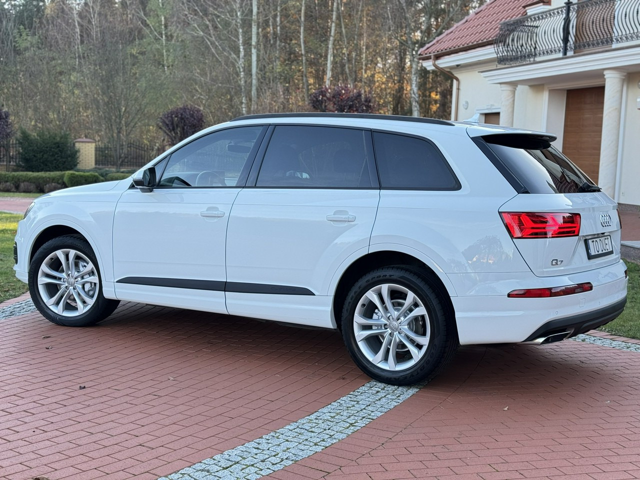 سيارة دفع رباعي Audi Q7: صورة 10