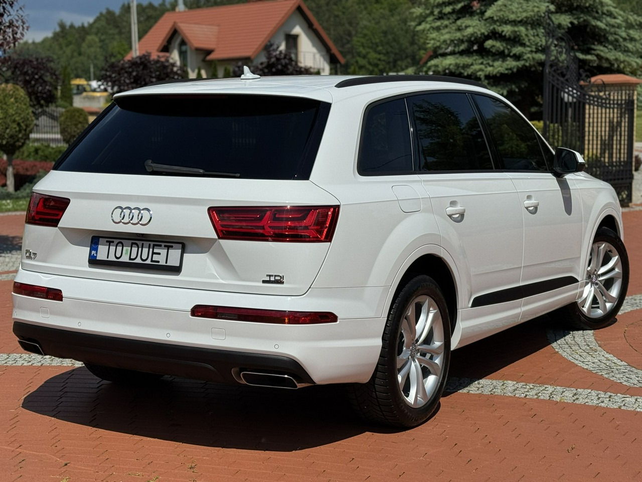 سيارة دفع رباعي Audi Q7: صورة 16