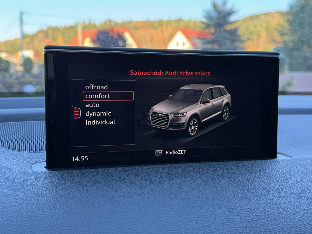 سيارة دفع رباعي Audi Q7: صورة 27