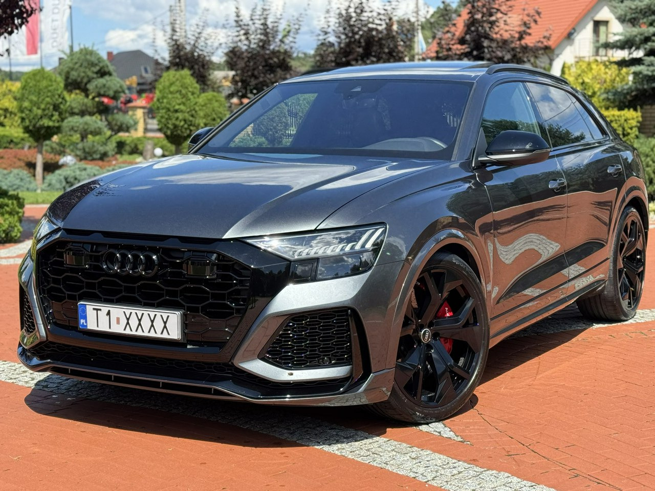 Audi RS Q8 - سيارة دفع رباعي: صورة 2 Audi RS Q8 - سيارة دفع رباعي: صورة 2
