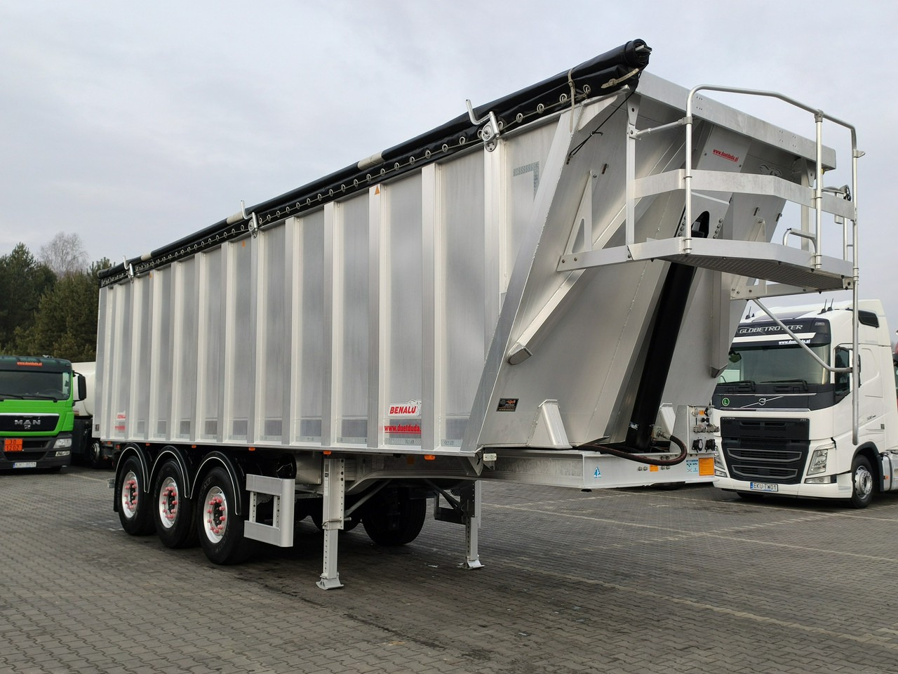 Benalu MULTIRUNNER 87 - قلابة نصف مقطورة نصف مقطورة قلابة: صورة 2 Benalu MULTIRUNNER 87 - قلابة نصف مقطورة نصف مقطورة قلابة: صورة 2