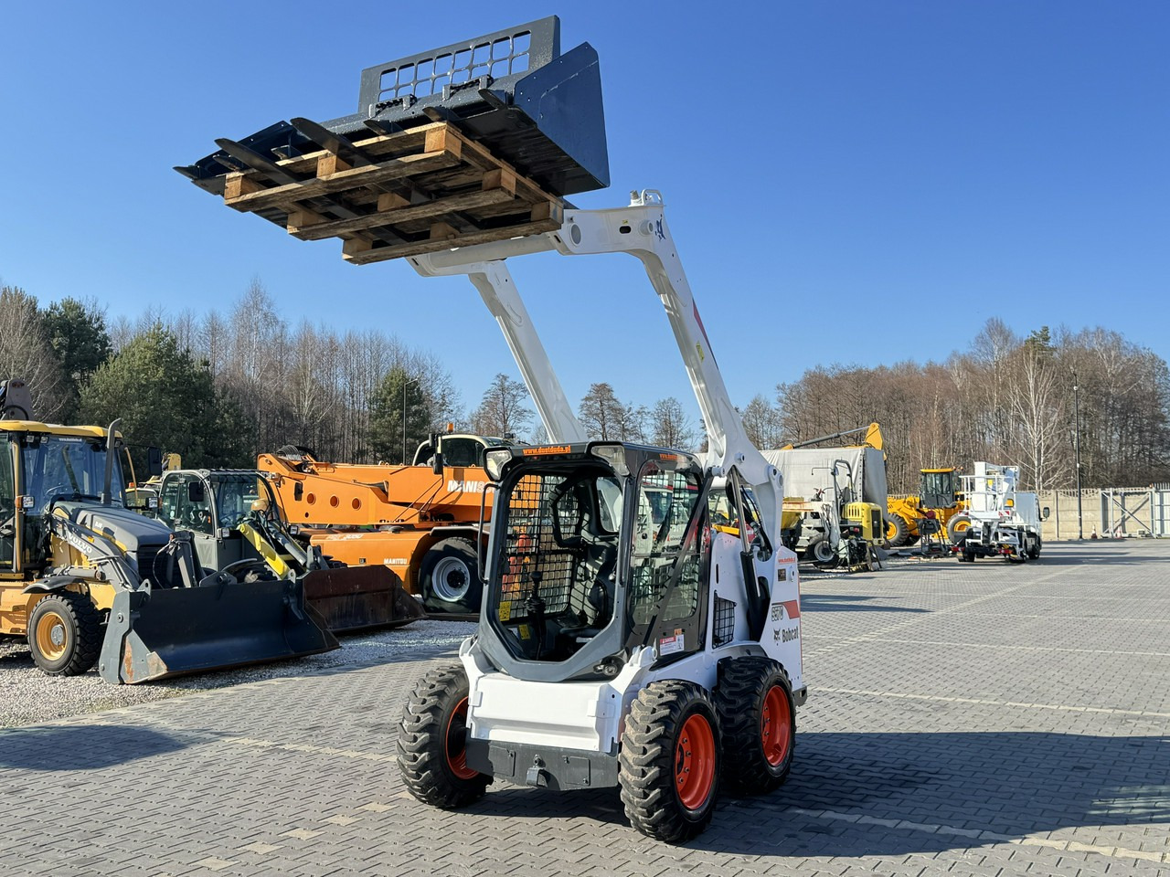 Bobcat S570 Sterowanie Burtowe Joystick Mini ładowarka Ładowarka - شيول صغير: صورة 4 Bobcat S570 Sterowanie Burtowe Joystick Mini ładowarka Ładowarka - شيول صغير: صورة 4