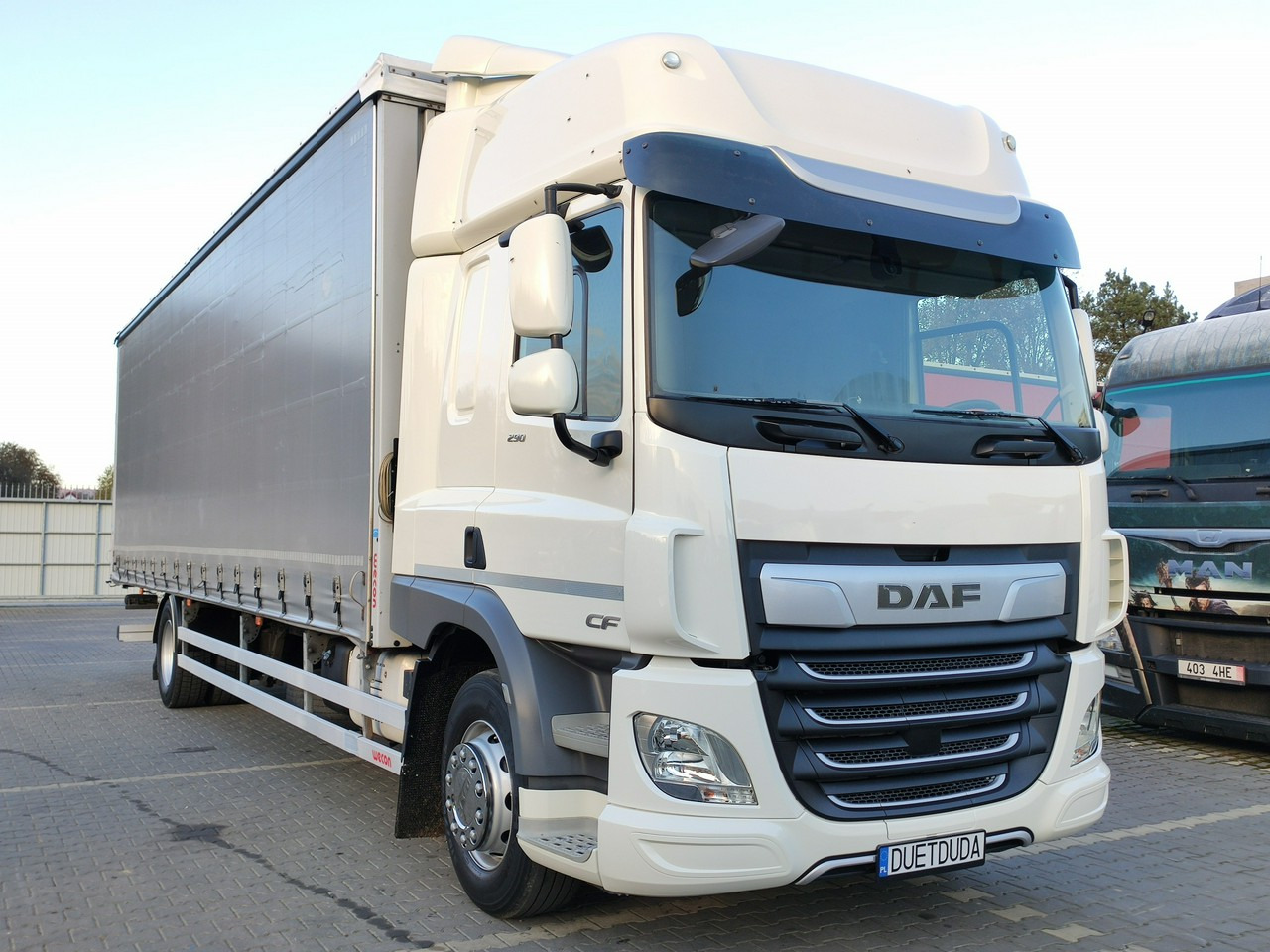 DAF CF 290 E6 Firana Tył Drzwi Dach Podnoszony / Zsuwany Długi 9.30m - شاحنة ستارة: صورة 3 DAF CF 290 E6 Firana Tył Drzwi Dach Podnoszony / Zsuwany Długi 9.30m - شاحنة ستارة: صورة 3