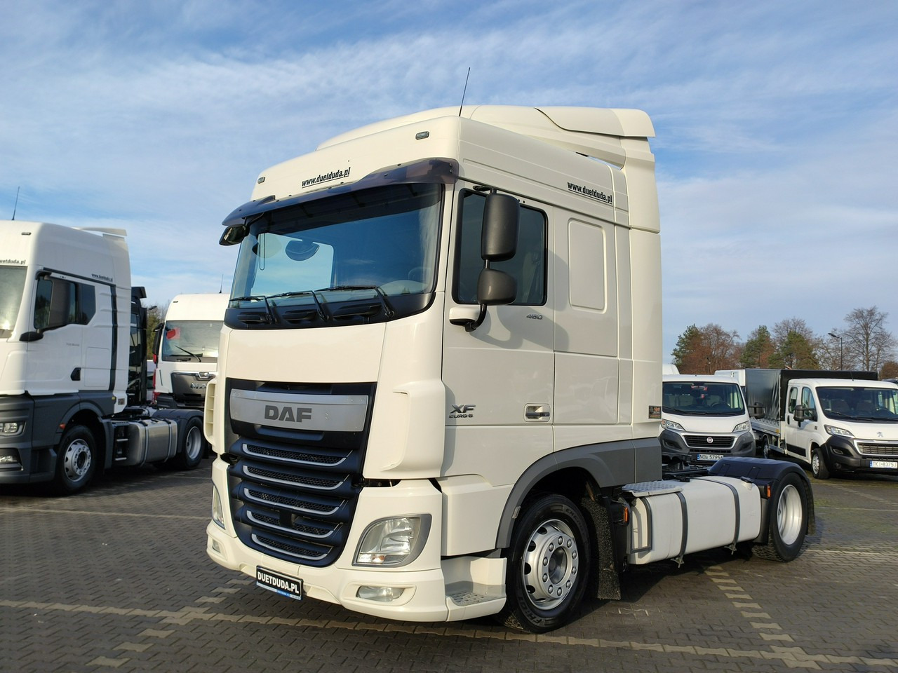 DAF XF 106.460 Euro 6 LowDeck Mega - وحدة جر: صورة 2 DAF XF 106.460 Euro 6 LowDeck Mega - وحدة جر: صورة 2