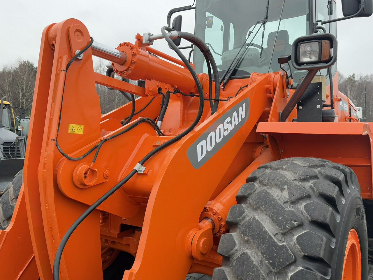 اللودر بعجل Doosan DL250 14,5Ton Łyżka Wysokiego Wysypu !!!: صورة 6