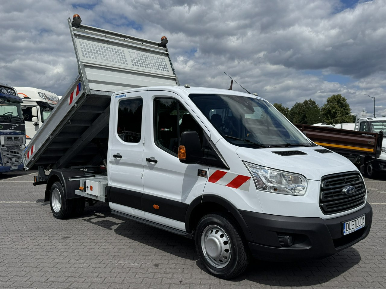 Ford Transit - قلاب صغير: صورة 4 Ford Transit - قلاب صغير: صورة 4