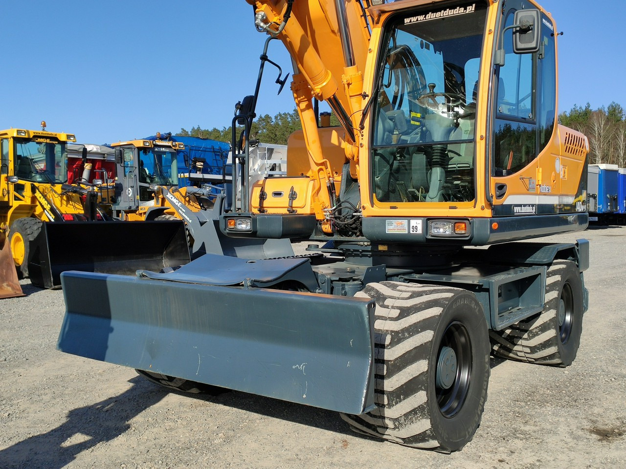 Hyundai 140W-9 Łyżka Skarpowa+Szybko Złącze !!! STAN Bardzo Dobry !!! - حفارة دولاب: صورة 4 Hyundai 140W-9 Łyżka Skarpowa+Szybko Złącze !!! STAN Bardzo Dobry !!! - حفارة دولاب: صورة 4