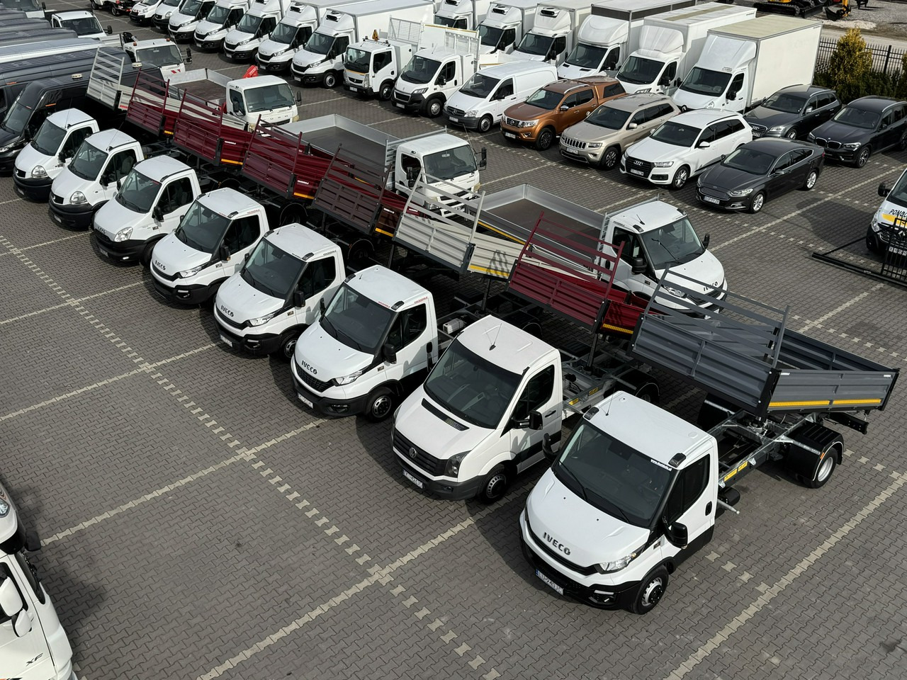 Iveco Daily 35C14 - قلاب صغير: صورة 1 Iveco Daily 35C14 - قلاب صغير: صورة 1