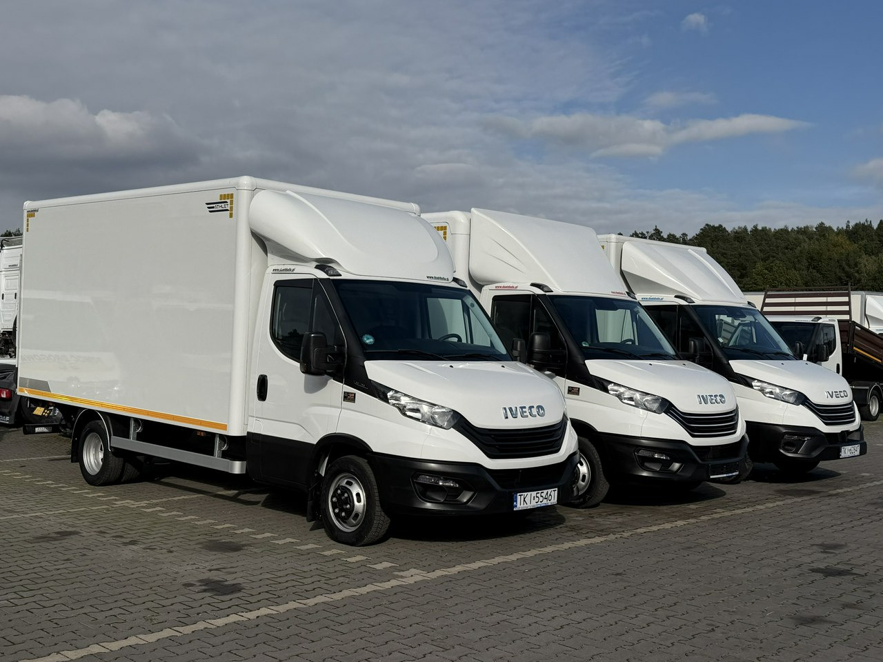 Iveco Daily 35C16 V - شاحنة مغلقة الصندوق: صورة 1 Iveco Daily 35C16 V - شاحنة مغلقة الصندوق: صورة 1
