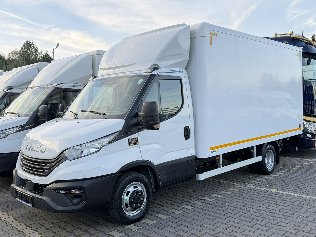 Iveco Daily 35C16 V - شاحنة مغلقة الصندوق: صورة 2 Iveco Daily 35C16 V - شاحنة مغلقة الصندوق: صورة 2