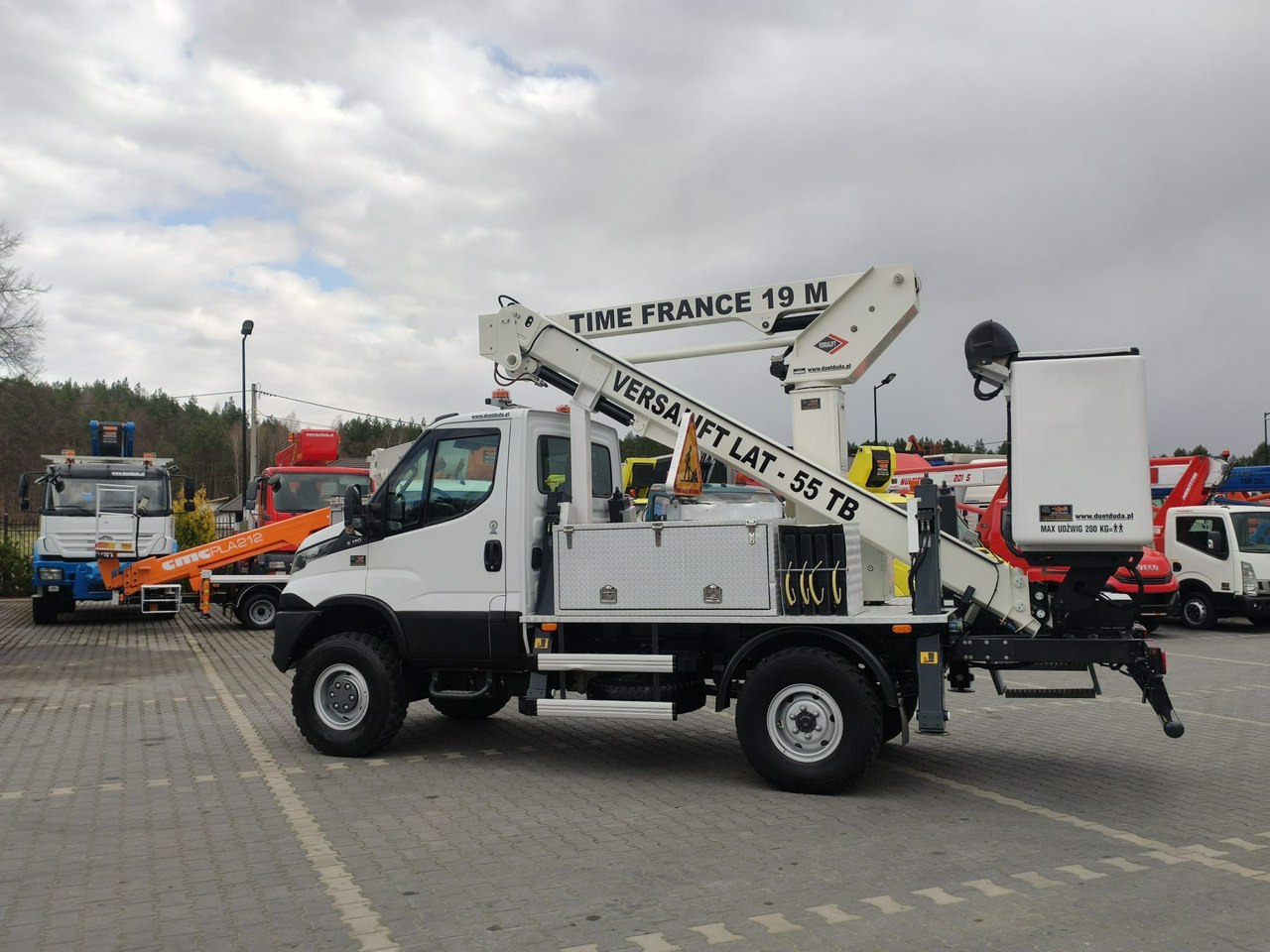 منصة تلسكوبية محمولة على شاحنة Iveco Daily 55S17W 4x4 Zwyżka 19m Versalift Lat 55 TB Time France: صورة 16 منصة تلسكوبية محمولة على شاحنة Iveco Daily 55S17W 4x4 Zwyżka 19m Versalift Lat 55 TB Time France: صورة 16